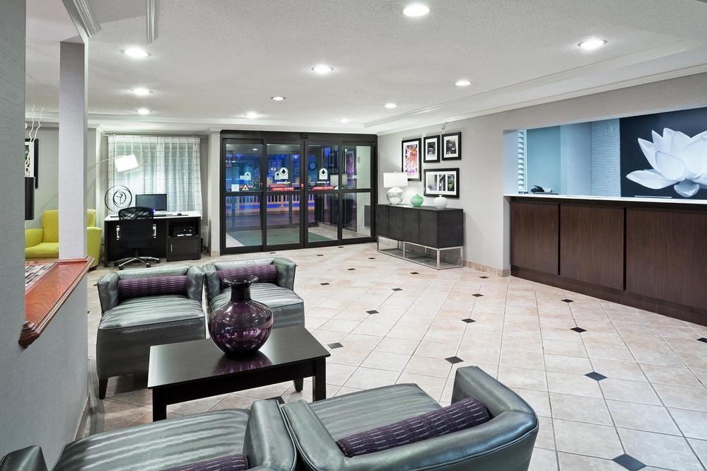 La Quinta By Wyndham Cleveland Macedonia Hotel Eksteriør billede