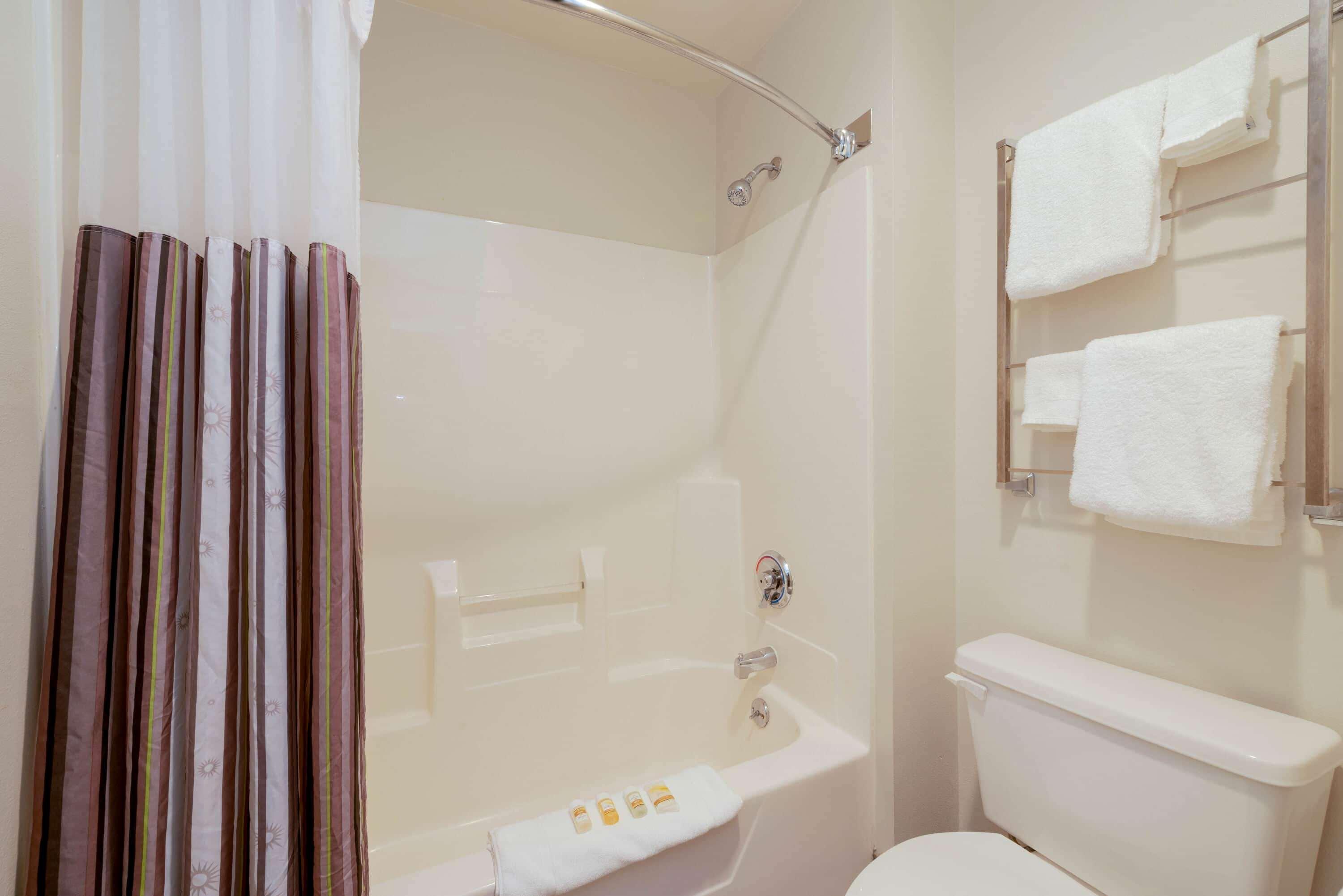 La Quinta By Wyndham Cleveland Macedonia Hotel Eksteriør billede
