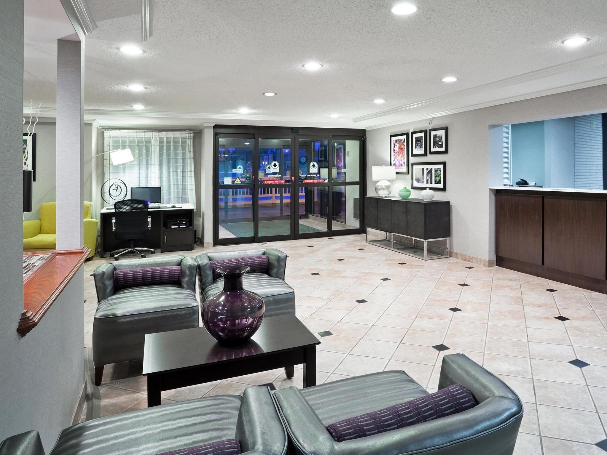 La Quinta By Wyndham Cleveland Macedonia Hotel Eksteriør billede